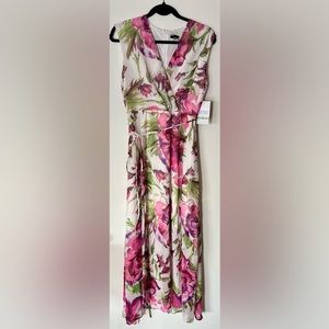 MWT Maison Tara V-Neck Floral Maxi Dress Size 8